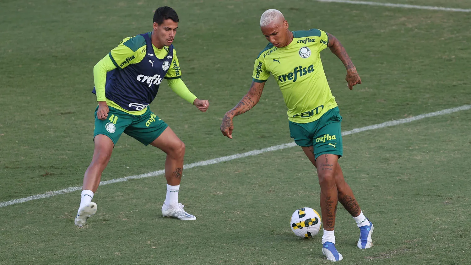 Foto: Cesar Greco – Lucas Freitas em treinamento do Palmeiras.