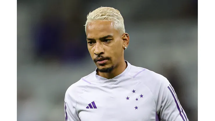 Cruzeiro contrata atacante para jogar com Matheus Pereira e companhia. Foto: Gilson Lobo/AGIF