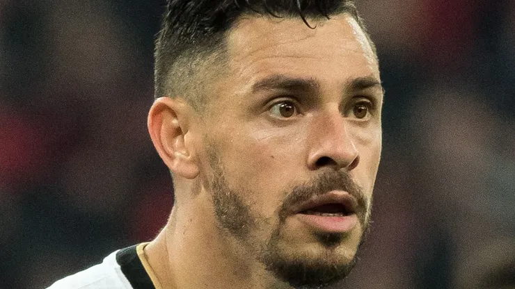 Giuliano jogador do Corinthians durante partida contra o Athletico-PR no estádio Arena da Baixada pelo campeonato Brasileiro A 2022. Foto: Robson Mafra/AGIF