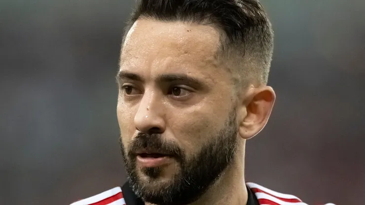 Everton Ribeiro jogador do Flamengo durante partida contra o Racing no estádio Maracanã pelo campeonato Libertadores 2023. Foto: Jorge Rodrigues/AGIF