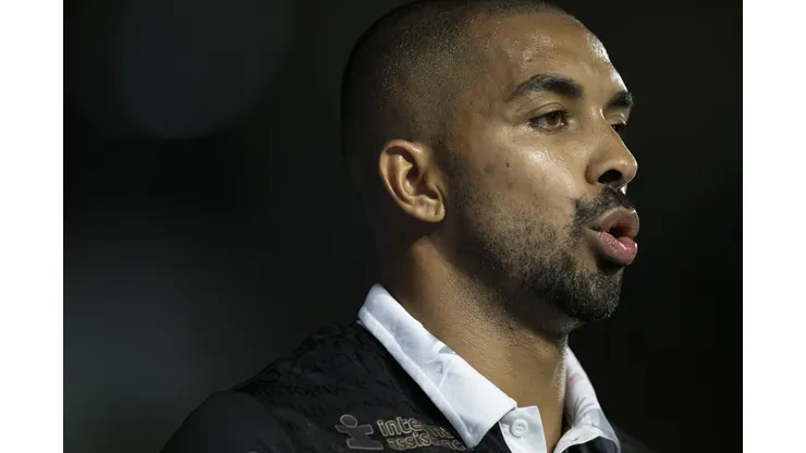 Paulo Henrique jogador do Vasco durante partida contra o Botafogo no estadio Sao Januario pelo campeonato Brasileiro A 2023. Foto: Jorge Rodrigues/AGIF