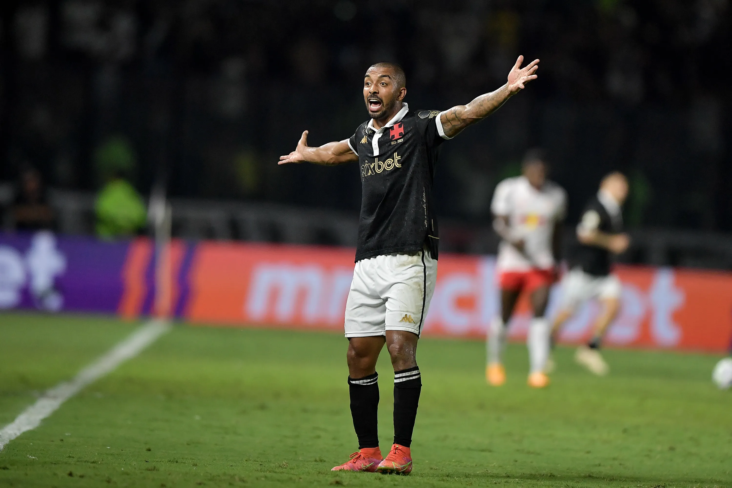 Paulo Henrique fica no Vasco para 2024. Foto: Thiago Ribeiro/AGIF