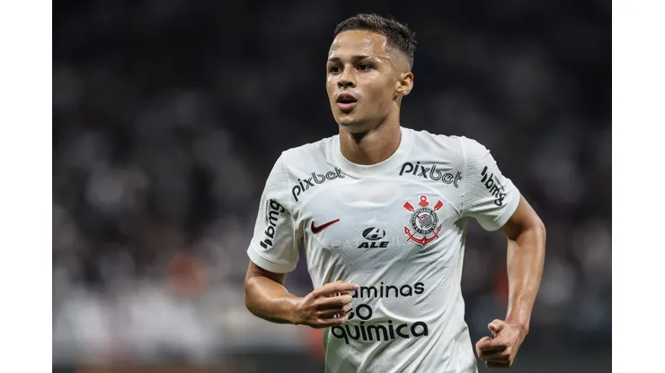 Matheius Araújo, meia do Corinthians. Foto: Marcello Zambrana/AGIF