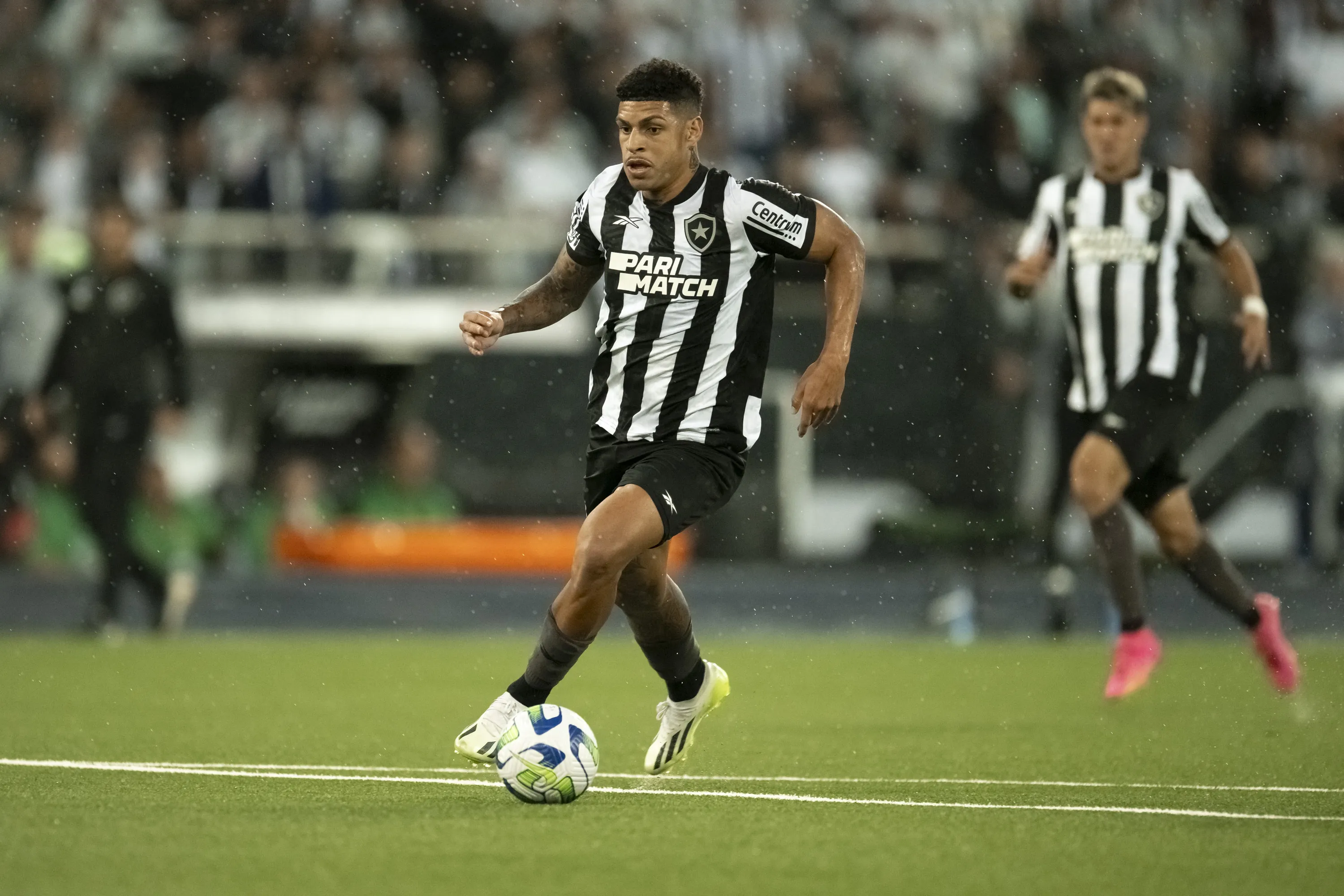 Luis Henrique em sua passaagem pelo Botafogo. Foto: Jorge Rodrigues/AGIF