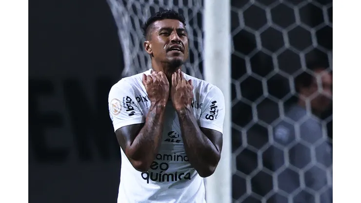 Foto: Ettore Chiereguini/AGIF - Paulinho tem situação atualizada no Corinthians.