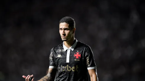 Praxedes jogador do Vasco durante partida contra o Botafogo no estadio Sao Januario pelo campeonato Brasileiro A 2023. Foto: Thiago Ribeiro/AGIF
