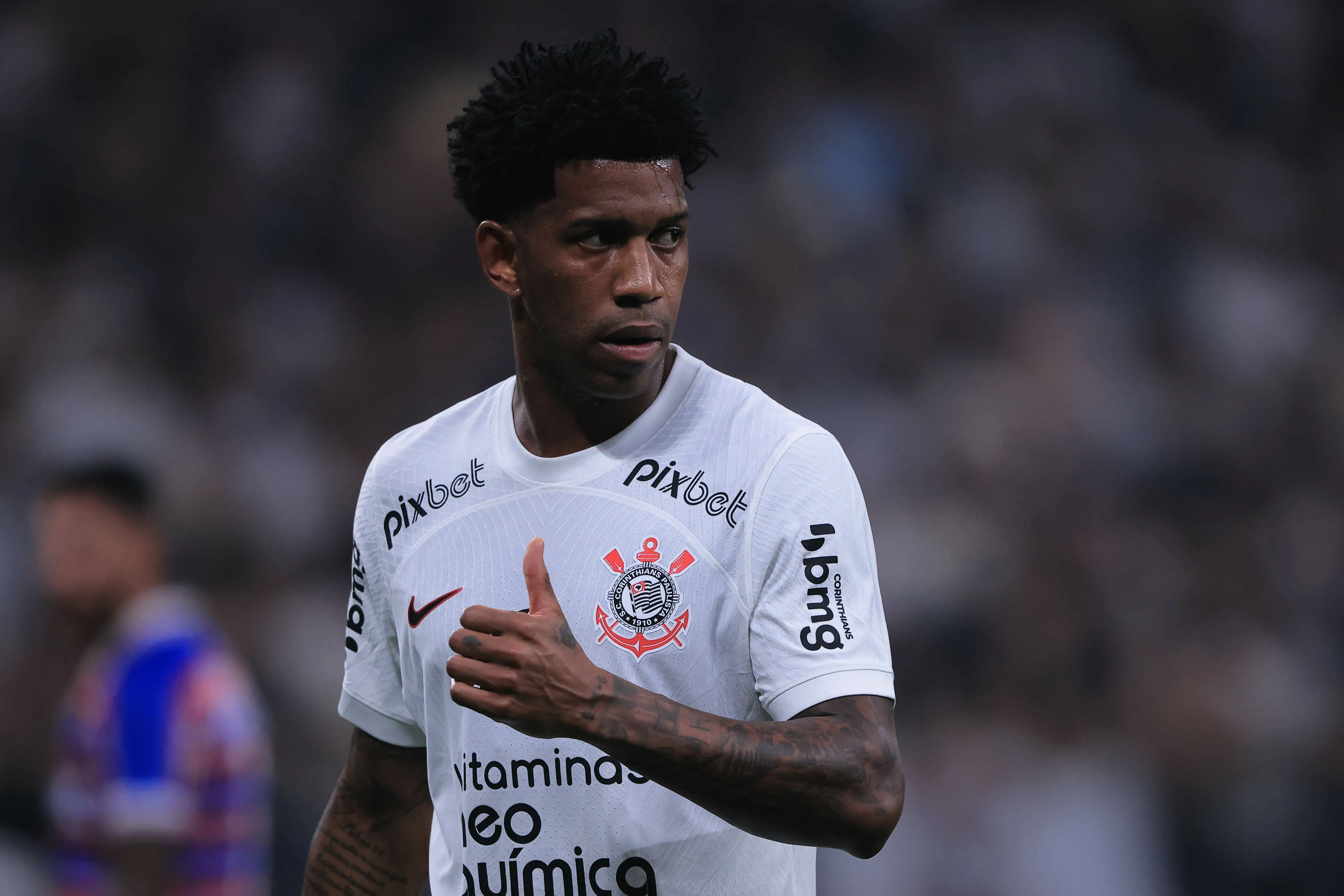 Foto: Ettore Chiereguini/AGIF – Gil durante a partida contra o Fortaleza pela Copa Sul-Americana.