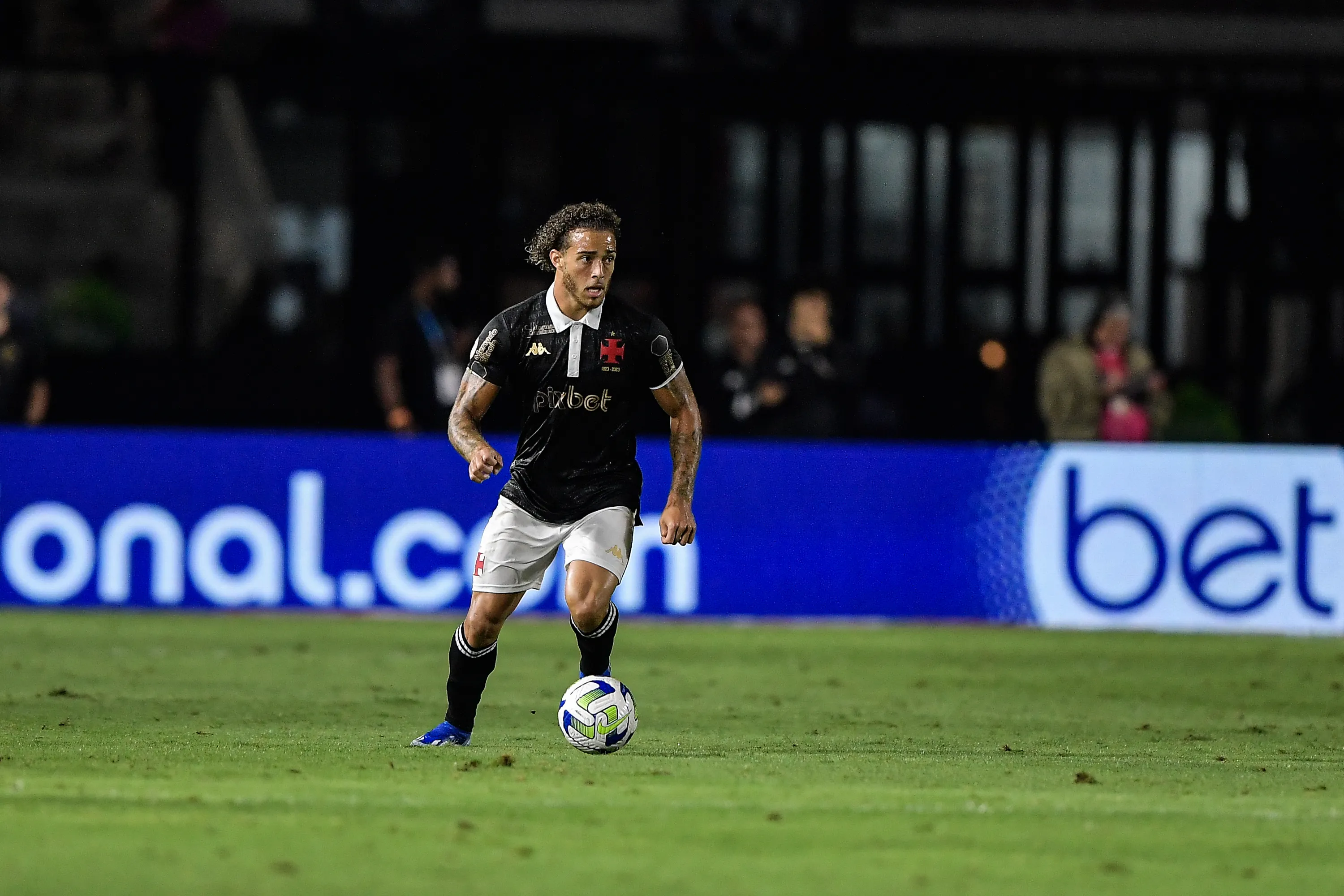 Figueiredo jogador do Vasco durante partida contra o São Paulo pelo campeonato Brasileiro A 2023. Foto: Thiago Ribeiro/AGIF