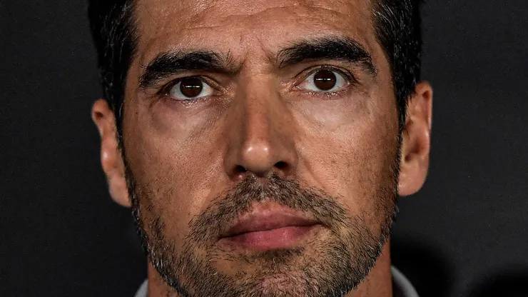 Abel Ferreira técnico do Palmeiras durante partida contra o Botafogo no estádio Engenhão pelo campeonato Brasileiro A 2023. Foto: Thiago Ribeiro/AGIF