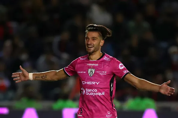 (Photo by Raul Sifuentes/Getty Images) – Lautaro Díaz
