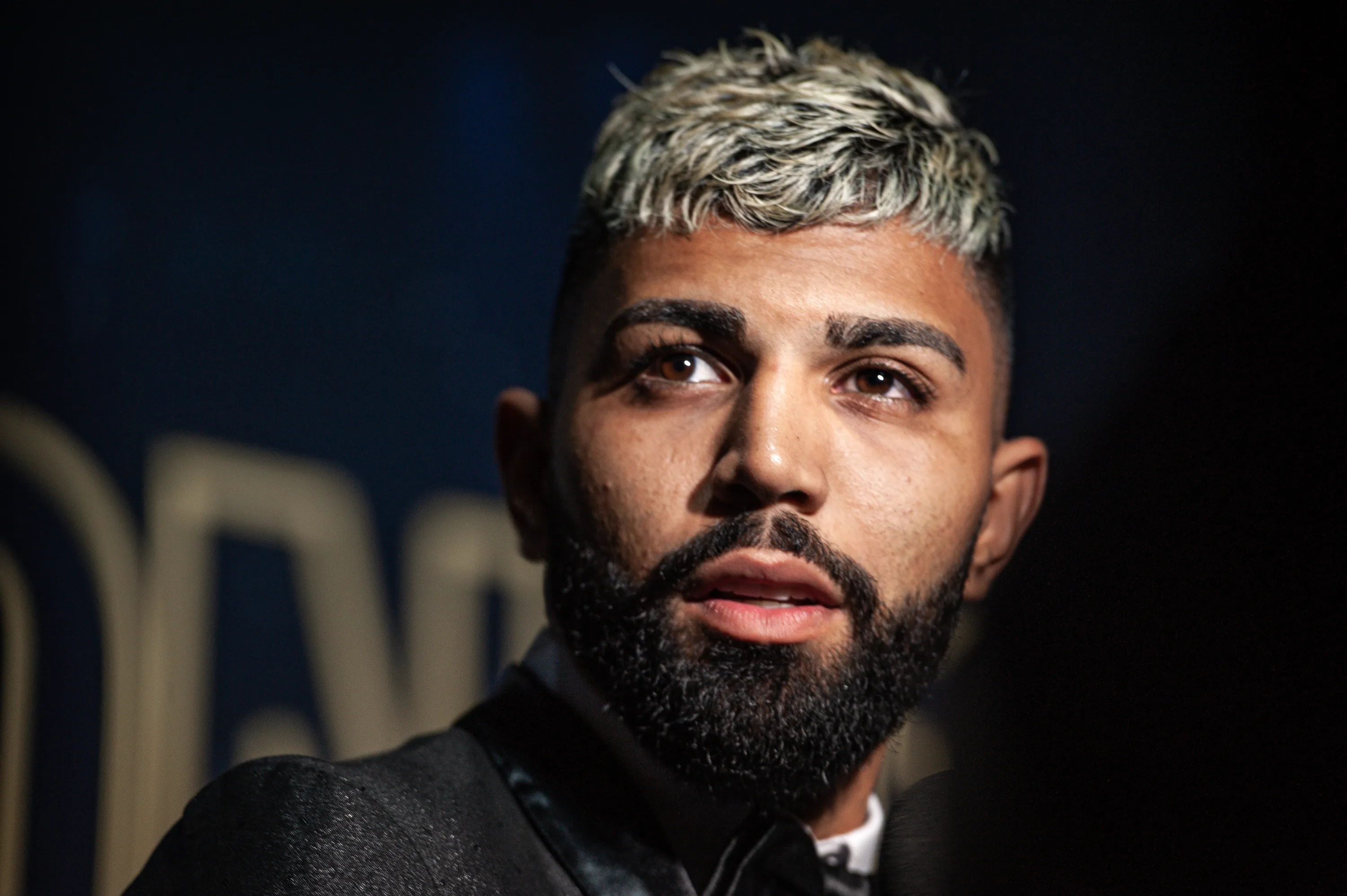 Gabriel Barbosa (Gabigol) jogador do Flamengo, durante a cerimonia de entrega do Premio Brasileirao 2019, promovida pela CBF, para premiar os melhores de cada posicao do Campeonato Brasileiro 2019, realizado no Armazem 2, Centro do Rio de Janeiro. Foto: Allan Carvalho/AGIF
