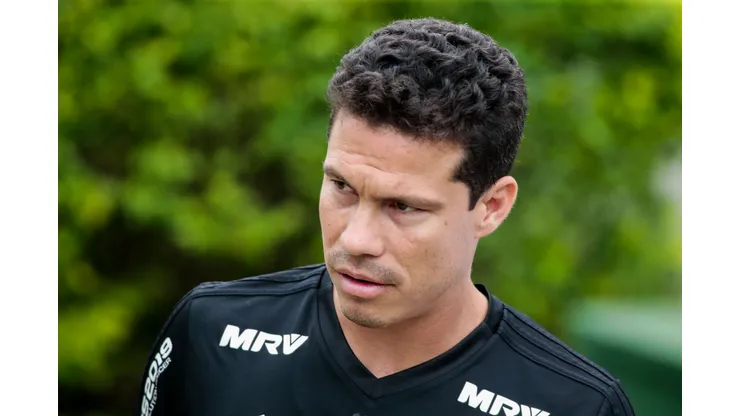 Craque opinou sobre o vexame do Botafogo - Foto: Marcello Zambrana/AGIF.