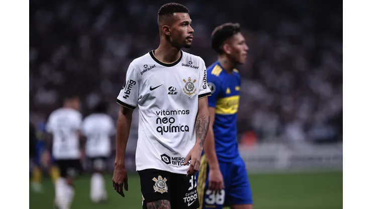 Foto: Ettore Chiereguini/AGIF - Botafogo toma decisão sobre João Victor.