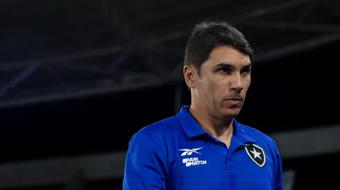 Lúcio Flávio, ex-treinador interino do Botafogo. Foto: Thiago Ribeiro/AGIF