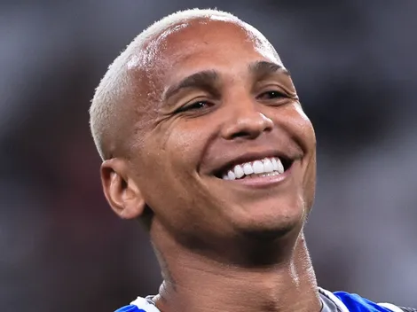 BOMBA! Torcida acha 'motivo' para Deyverson fechar imediatamente com o Vasco