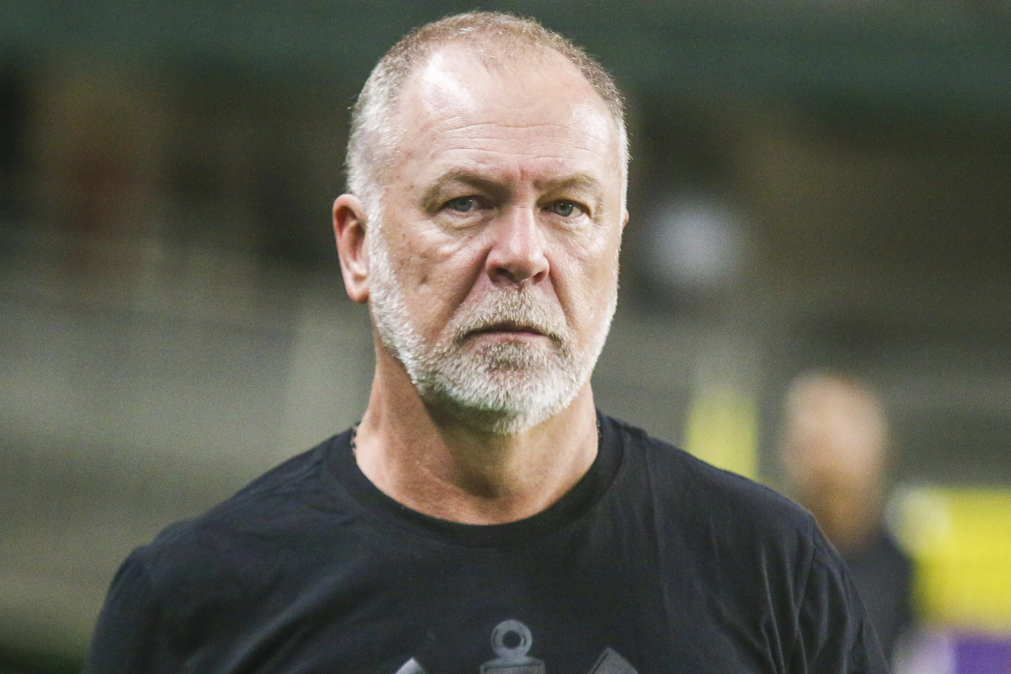 Foto: Gabriel Machado/AGIF – Mano Menezes em ação pelo Corinthians no Campeonato Brasileiro.