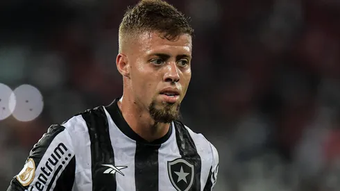 Lucas Fernandes tem situação definida no Botafogo. Foto: Thiago Ribeiro/AGIF
