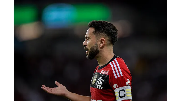 Everton Ribeiro, meia do Flamengo. Foto: Thiago Ribeiro/AGIF