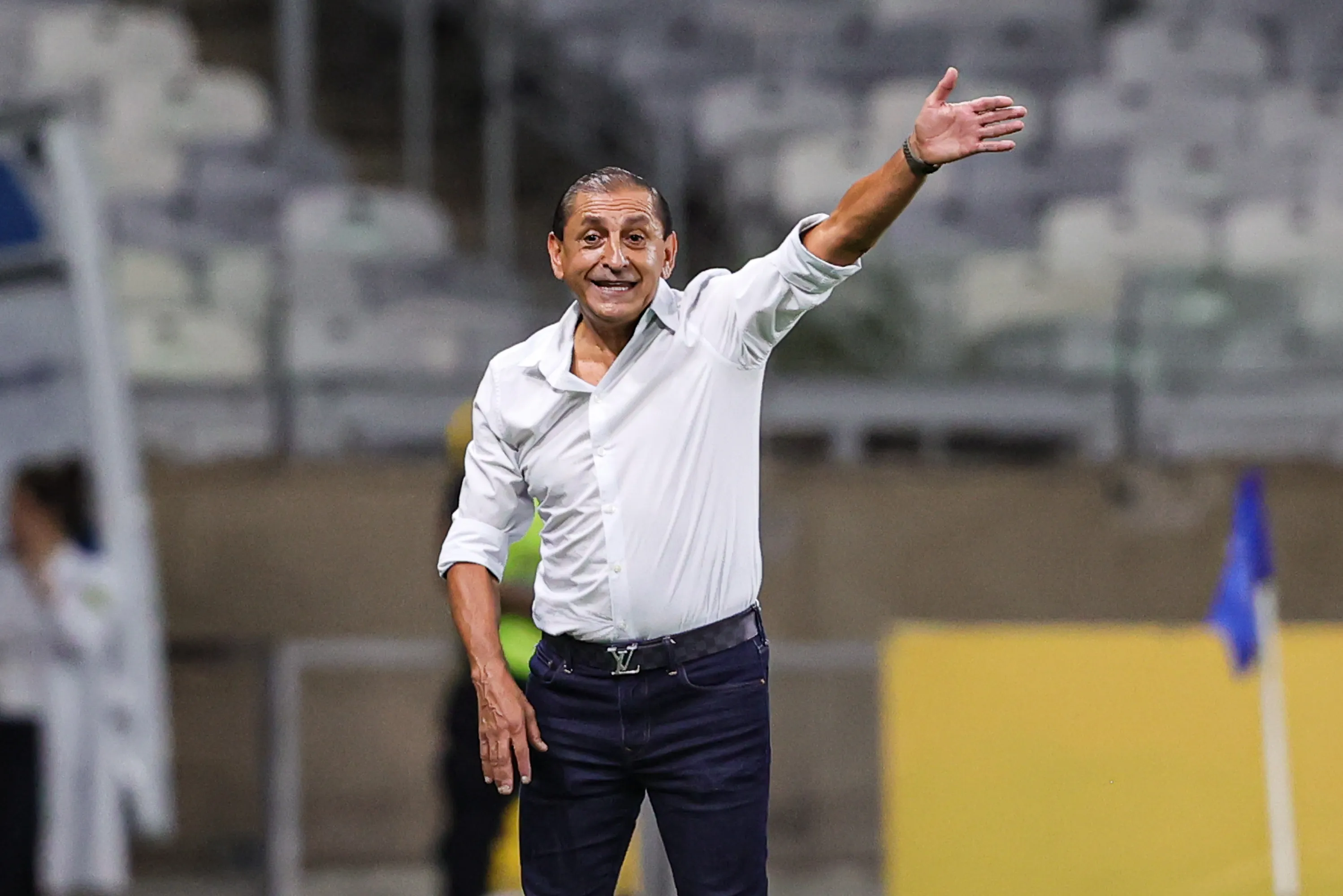 Ramon Diaz técnico do Vasco durante partida contra o Cruzeiro no Mineirão pelo campeonato Brasileiro A 2023. Foto: Gilson Lobo/AGIF