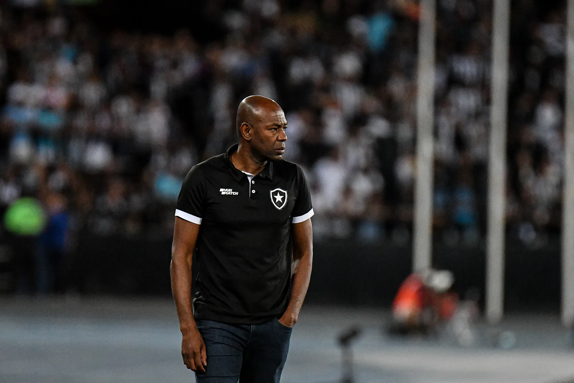 Claudio Cacapa em sua passagem pelo Botafogo. Foto: Thiago Ribeiro/AGIF
