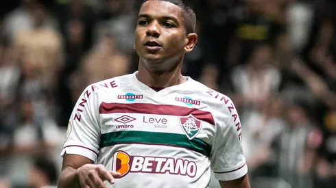 Foto: Fernando Moreno/AGIF - David Braz tem situação atualizada no Fluminense.