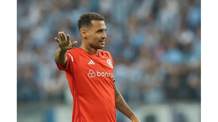 Alan Patrick jogador do Internacional lamenta chance perdida durante partida contra o Gremio no estadio Arena do Gremio pelo campeonato BRASILEIRO A 2023. Foto: Pedro H. Tesch/AGIF