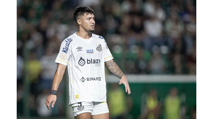 Marcos Leonardo jogador do Santos durante partida contra o Goias no estadio Serrinha pelo campeonato Brasileiro A 2023. Foto: Heber Gomes/AGIF