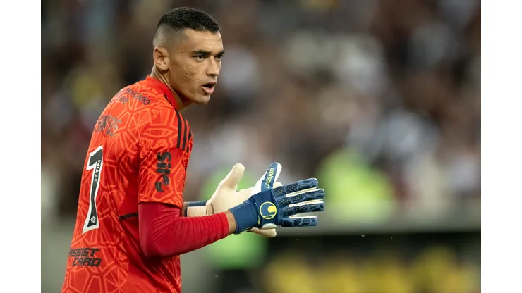 Santos goleiro do Flamengo durante partida contra o Vasco no estádio Maracana pelo campeonato Carioca 2023. Foto: Jorge Rodrigues/AGIF
