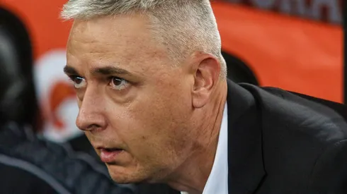 Tiago Nunes durante partida contra o Tolima no estadio Arena da Baixada pelo campeonato Libertadores 2019. Foto: Gabriel Machado/AGIF