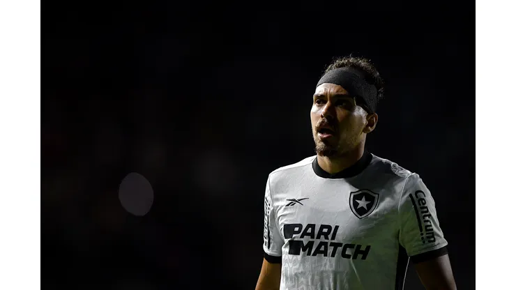 Eduardo, meia do Botafogo. Foto: Thiago Ribeiro/AGIF