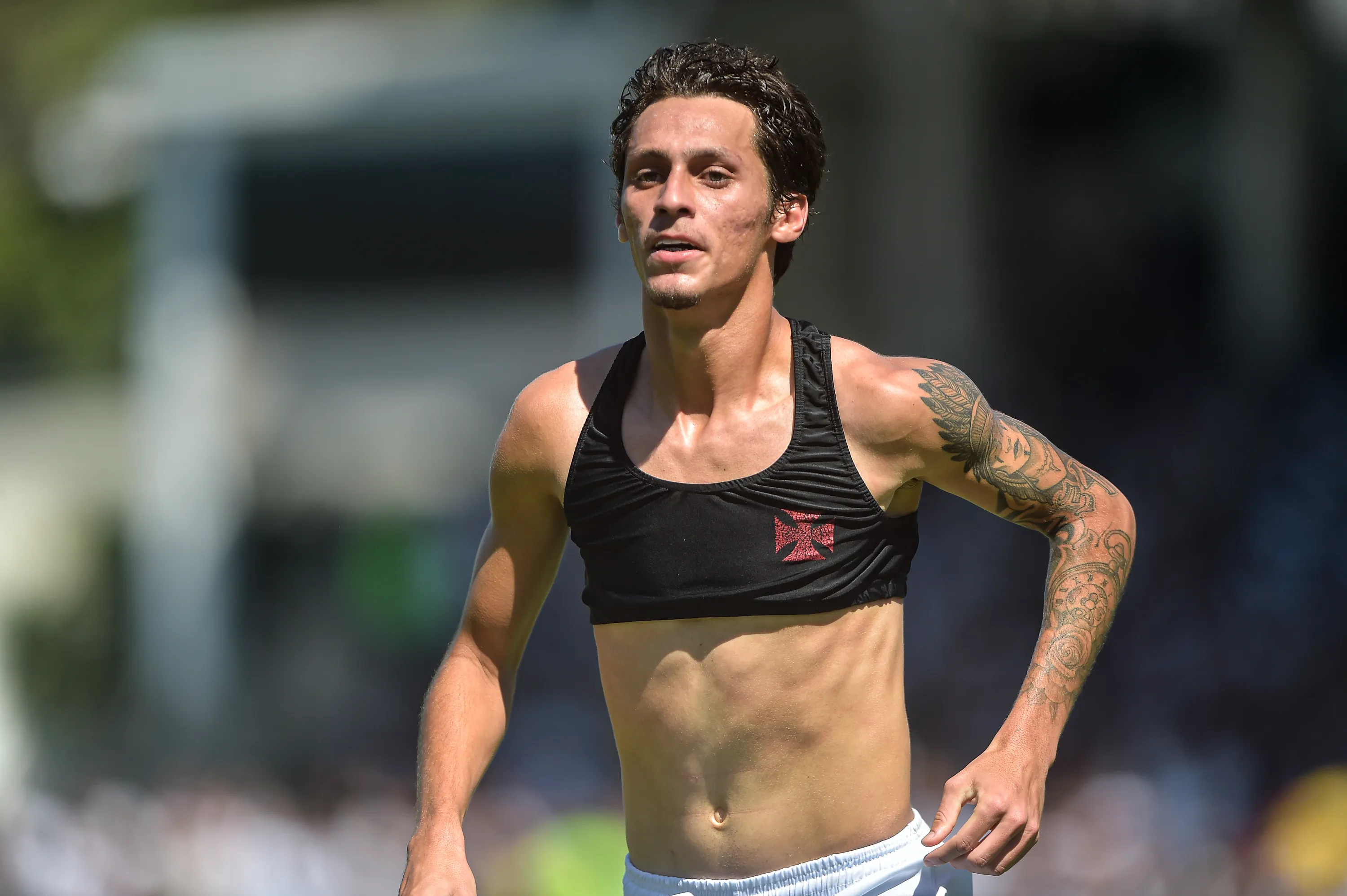 Marlon Gomes comemora seu gol durante partida contra o Tombense no estadio Sao Januario pelo campeonato Brasileiro B 2022. Foto: Thiago Ribeiro/AGIF