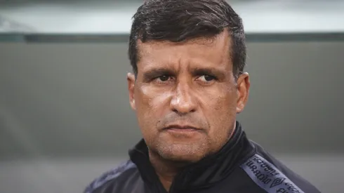 Foto: Gabriel Machado/AGIF – Wesley Carvalho fala sobre situação do Athletico no Brasileirão.
