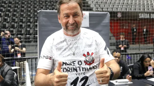 Foto: José Manoel Idalgo/ Agência Corinthians - Augusto Melo recebe notícia inesperada.