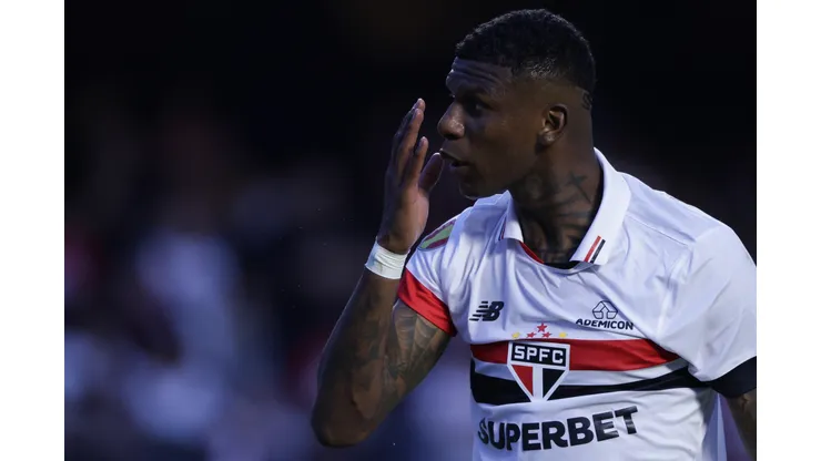 Arboleda jogador do Sao Paulo durante partida contra o Portuguesa no estadio Morumbi pelo campeonato Paulista 2024. Ettore Chiereguini/AGIF
