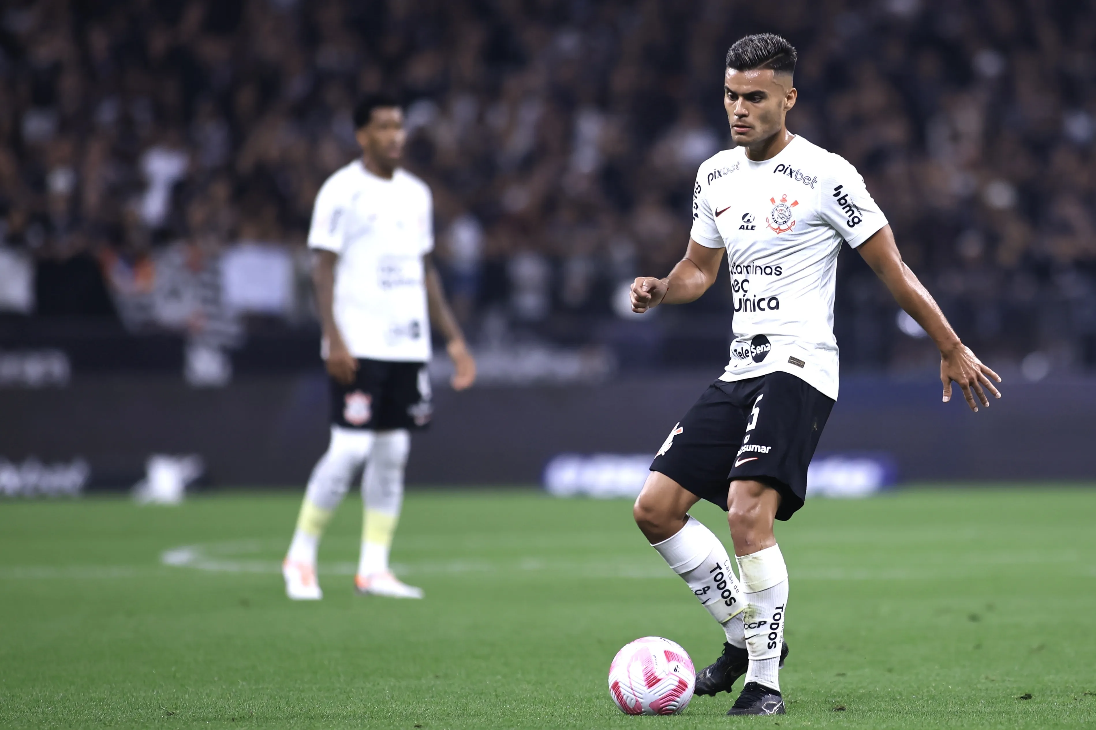 Fausto Vera jogador do Corinthians durante partida contra o América-MG no estádio Arena Corinthians pelo campeonato Brasileiro A 2023. Foto: Marcello Zambrana/AGIF