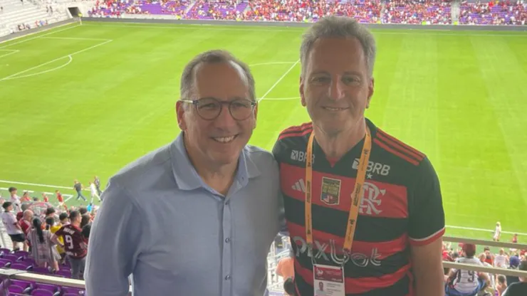 John Textor surpreende ao aparecer ao lado de Landim em amistoso do Flamengo. Foto: Setorista do Flamengo, Fred Gomes