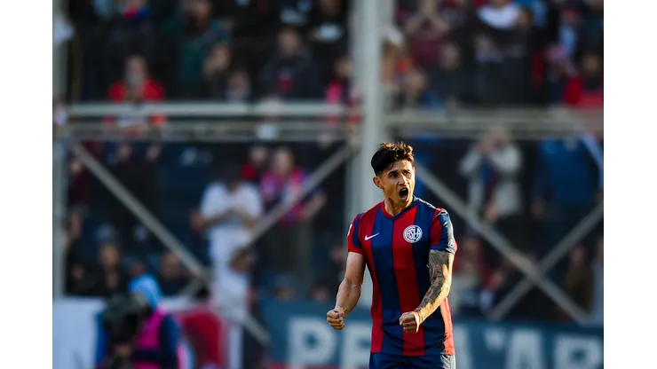 San Lorenzo toma decisão sobre Adam Bareiro e avisa ao Athletico. Foto: Marcelo Endelli/Getty Images