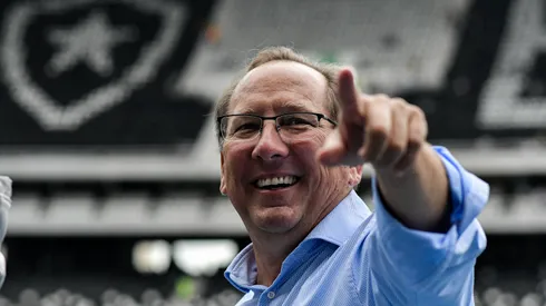 John Textor acionista majoritario do Botafogo antes da partida contra o Fluminense no estadio Engenhao pelo campeonato Brasileiro A 2022. Thiago Ribeiro/AGIF