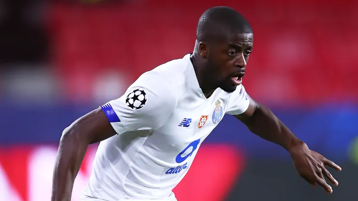 Botafogo ‘escorrega’ em negociação de Wilson Manafá e se prepara para ‘desmascarar’ o Granada. Fran Santiago/Getty Images