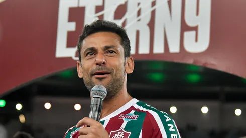 RJ – Rio de Janeiro – Fred ex-jogador do Fluminense recebe homenagem após partida contra o Ceara no estadio Maracana pela decisao do campeonato Brasileiro A 2022. Foto: Thiago Ribeiro/AGIF