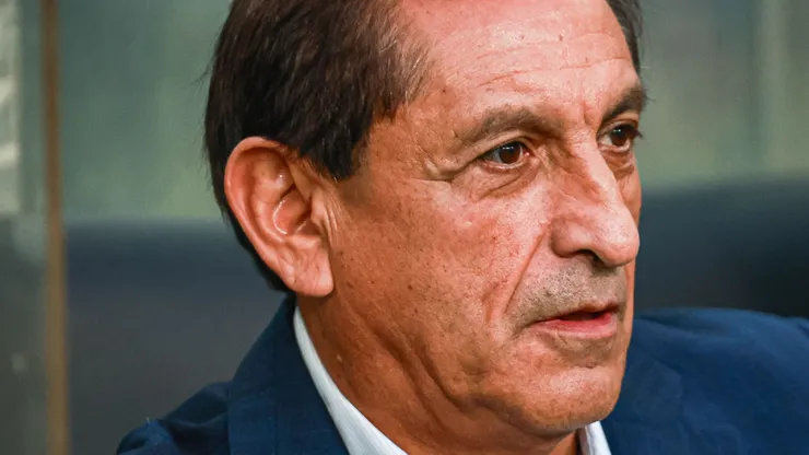 Ramon Díaz técnico do Vasco durante partida contra o Grêmio no estádio Arena do Grêmio pelo campeonato Brasileiro A 2023. Foto: Maxi Franzoi/AGIF