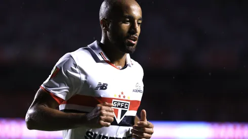 Foto: Marcello Zambrana/AGIF – Lucas Moura fala sobre renovação com o São Paulo.