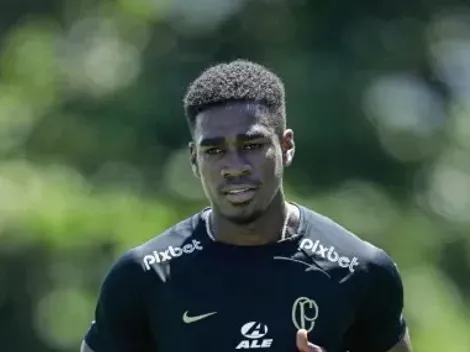 EITA! Gringo é apresentado no Corinthians e revela inspiração em craque espanhol