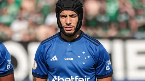 William, lateral do Cruzeiro. Foto: Robson Mafra/AGIF