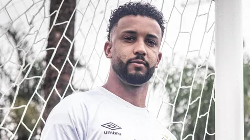 Jorge foi apresentado pelo Santos – Foto: Twitter/Santos
