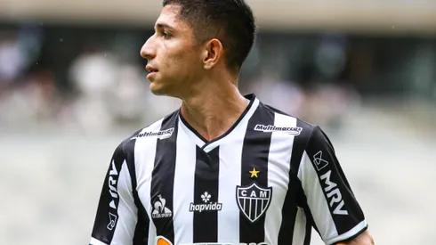 Foto: Fernando Moreno/AGIF – Savarino fala sobre acerto com o Botafogo.