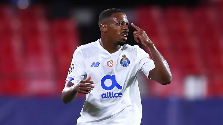 Botafogo anuncia contratação do lateral-direito Wilson Manafá para suprir carência na posição. Fran Santiago/Getty Images