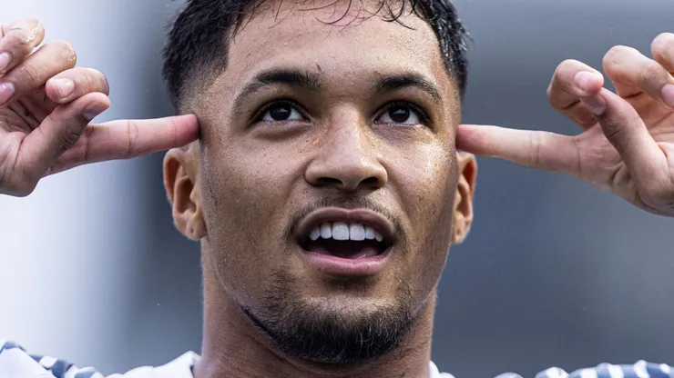 Marcos Leonardo jogador do Santos comemora seu gol durante partida contra o Vasco no estádio Vila Belmiro pelo campeonato Brasileiro A 2023. Foto: Abner Dourado/AGIF