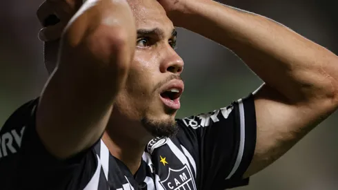 Paulinho jogador do Atlético-MG lamenta chance perdida durante partida contra o América-MG no estádio Independência pelo campeonato Mineiro 2023. Foto: Gilson Junio/AGIF