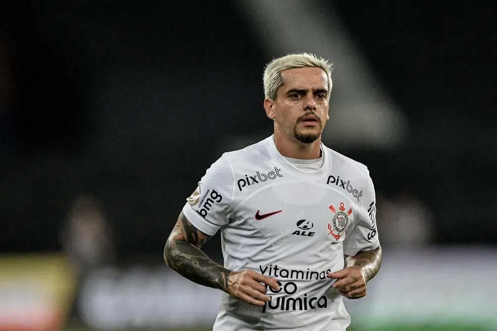 Fagner em ação pelo Corinthians - Foto: Thiago Ribeiro/Agif